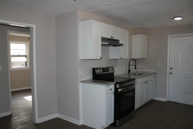 $1,690 | 301 Jehossee Drive Southeast, Aiken, SC 29801