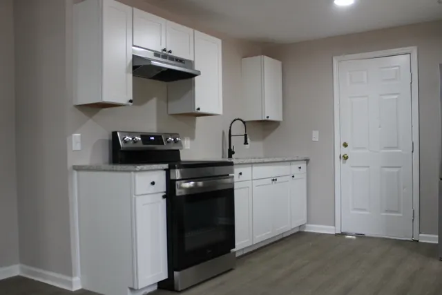 $1,690 | 301 Jehossee Drive Southeast, Aiken, SC 29801