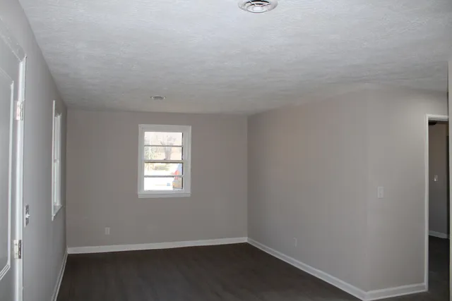 $1,690 | 301 Jehossee Drive Southeast, Aiken, SC 29801