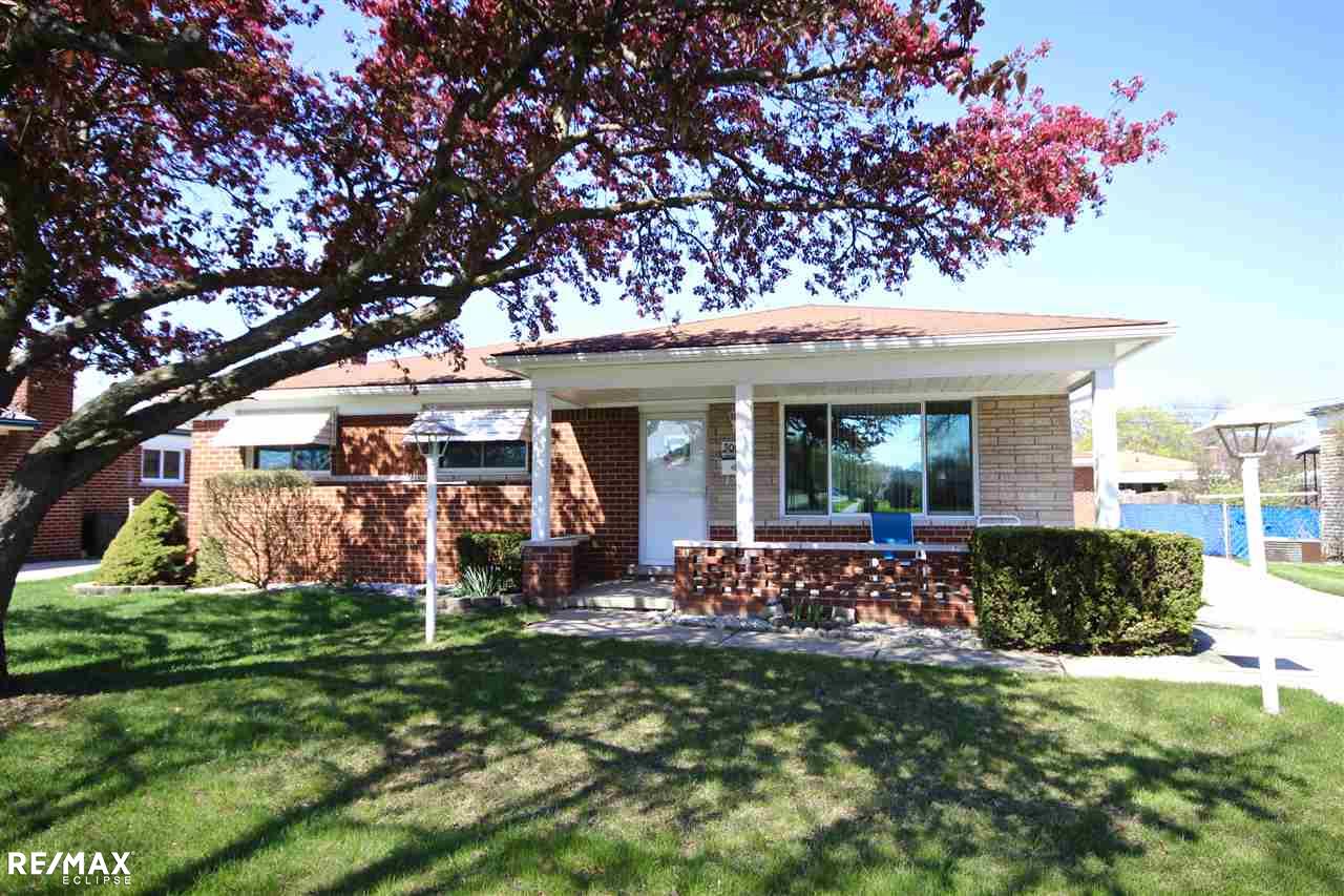 30053 Hayes Road Warren, MI 48088 - Photo 1 of 32 31289722.JPG