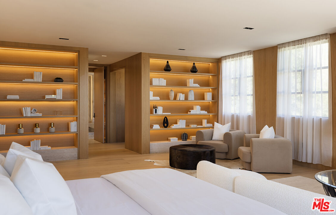 1165 Somera Road Los Angeles, CA 90077 - Photo 20 of 44 a living room with furniture and a large window