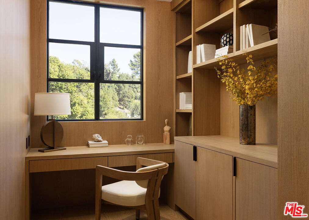 1165 Somera Road Los Angeles, CA 90077 - Photo 21 of 44