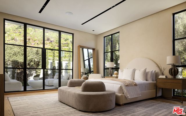 $55,000,000 | 1165 Somera Road, Los Angeles, CA 90077