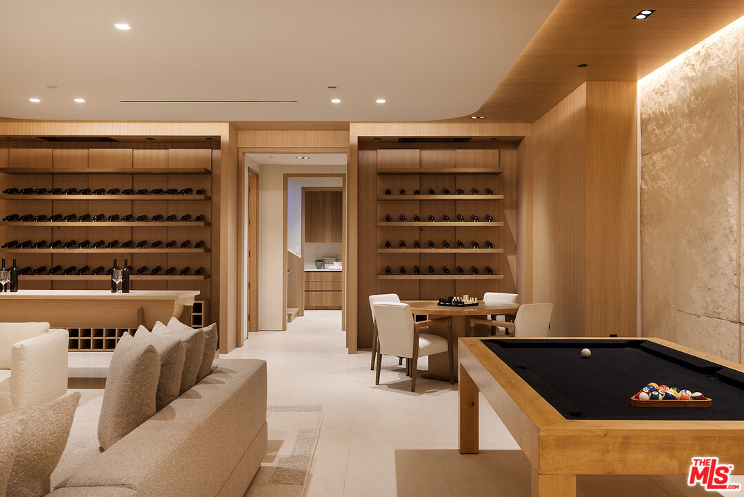 1165 Somera Road Los Angeles, CA 90077 - Photo 35 of 44 a living room with furniture