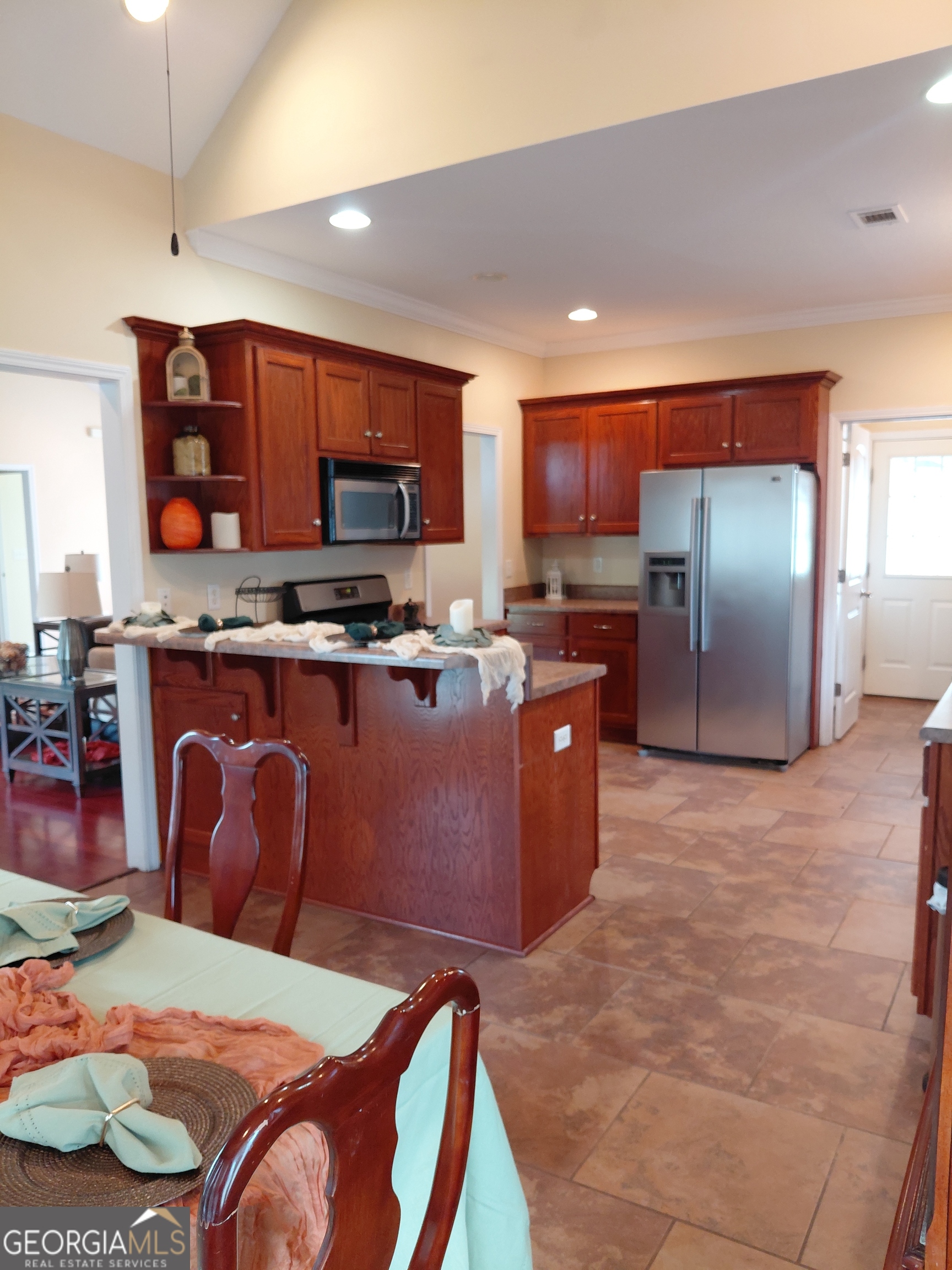 585 Live Oak Way Dublin, GA 31021 - Photo 8 of 34
