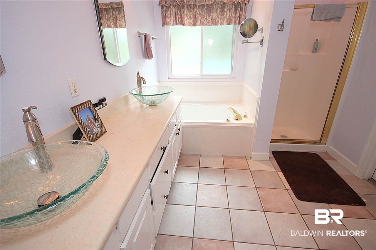 225 General Canby Loop Daphne, AL 36527 - Photo 17 of 31 Master Bath