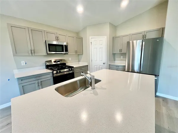$2,295 | 14664 Gallop Run Drive, Lithia, FL 33547