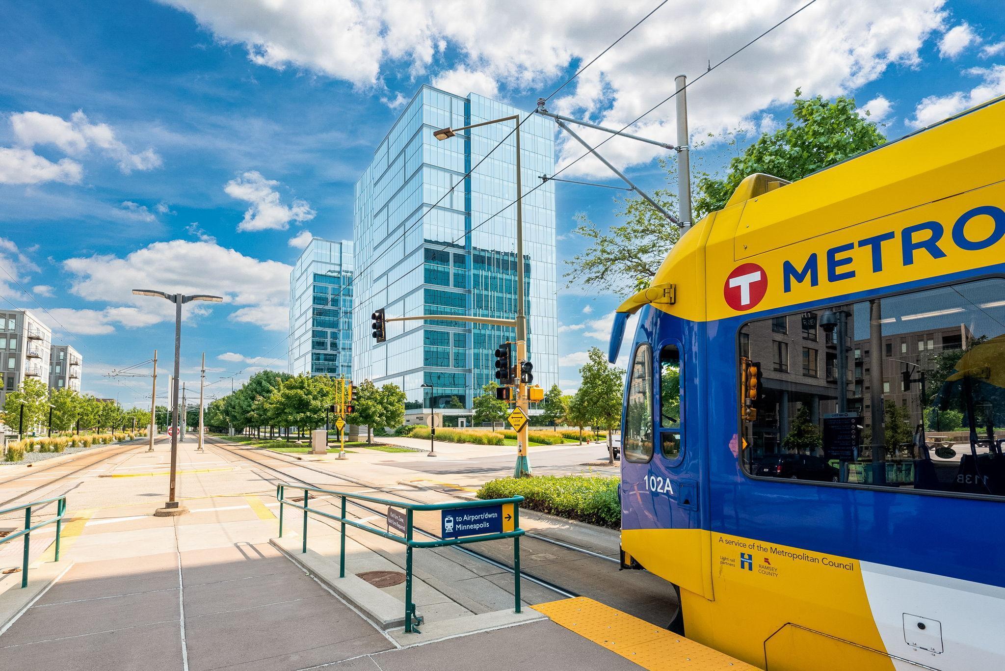 8151 33rd Avenue South, Unit 1509 Bloomington, MN 55425 - Photo 29 of 32