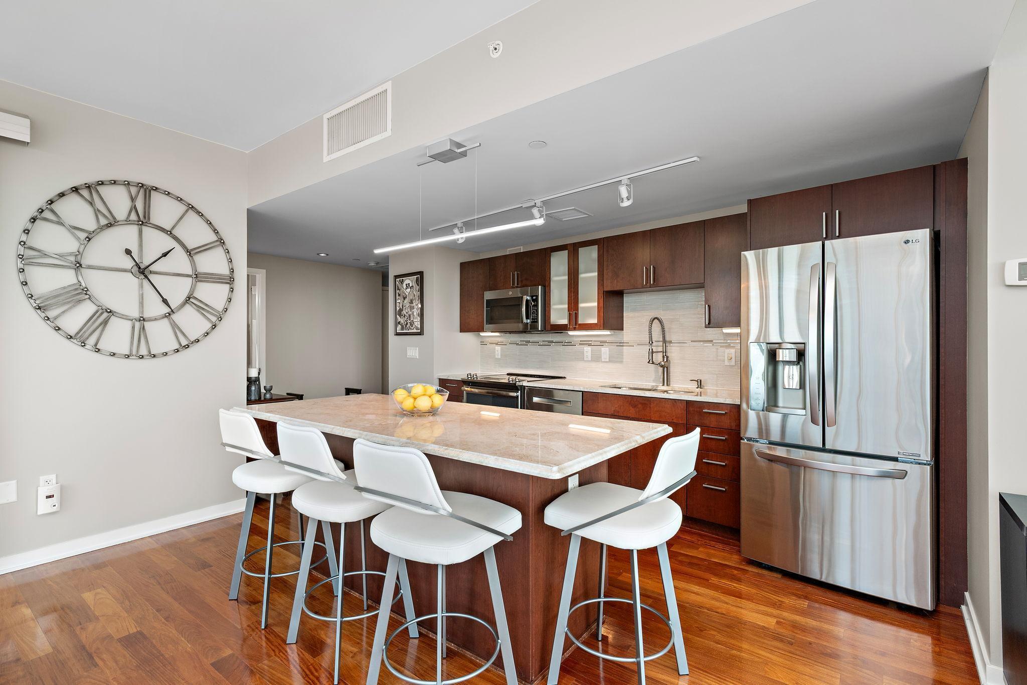 8151 33rd Avenue South, Unit 1509 Bloomington, MN 55425 - Photo 3 of 32