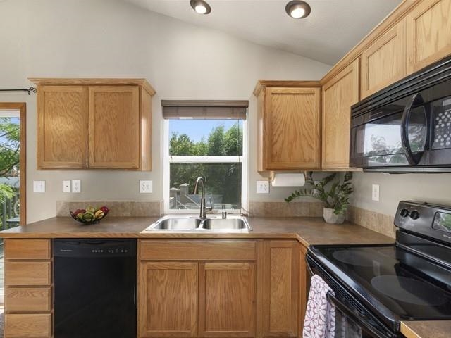 414 Parker Drive Colbert, WA 99005 - Photo 17 of 40 Gallery Image 17