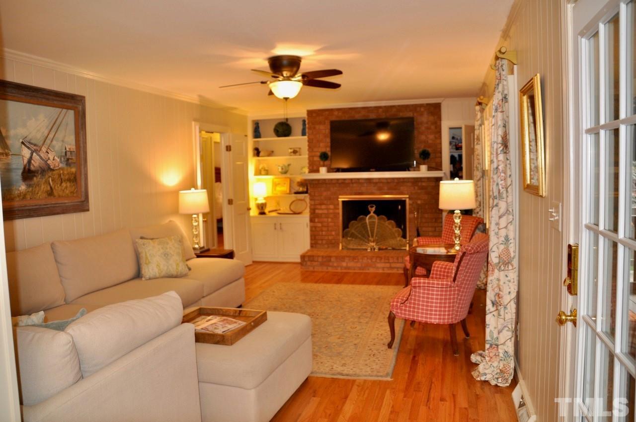 4932 Brookhurst Place Raleigh, NC 27609 - Photo 2 of 25