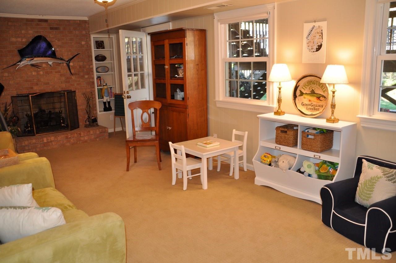 4932 Brookhurst Place Raleigh, NC 27609 - Photo 6 of 25