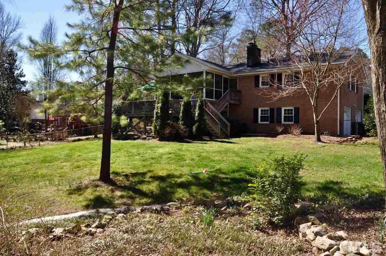4932 Brookhurst Place Raleigh, NC 27609 - Photo 10 of 25