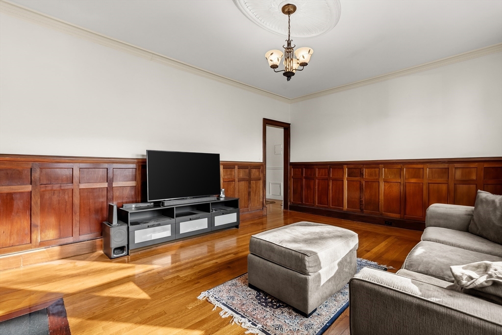 25 Stearns Road, Unit 4 Brookline, MA 02446 - Photo 20 of 24