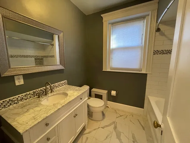 $3,500 | 25 Stearns Road, Unit 4, Brookline, MA 02446