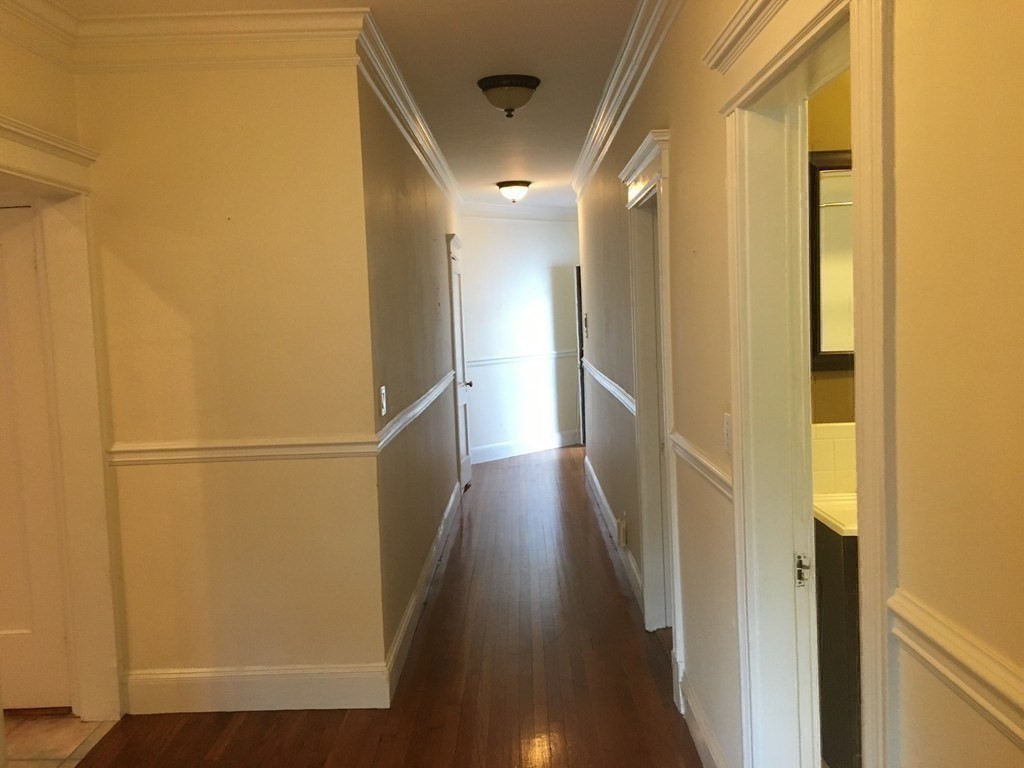 25 Stearns Road, Unit 4 Brookline, MA 02446 - Photo 10 of 24