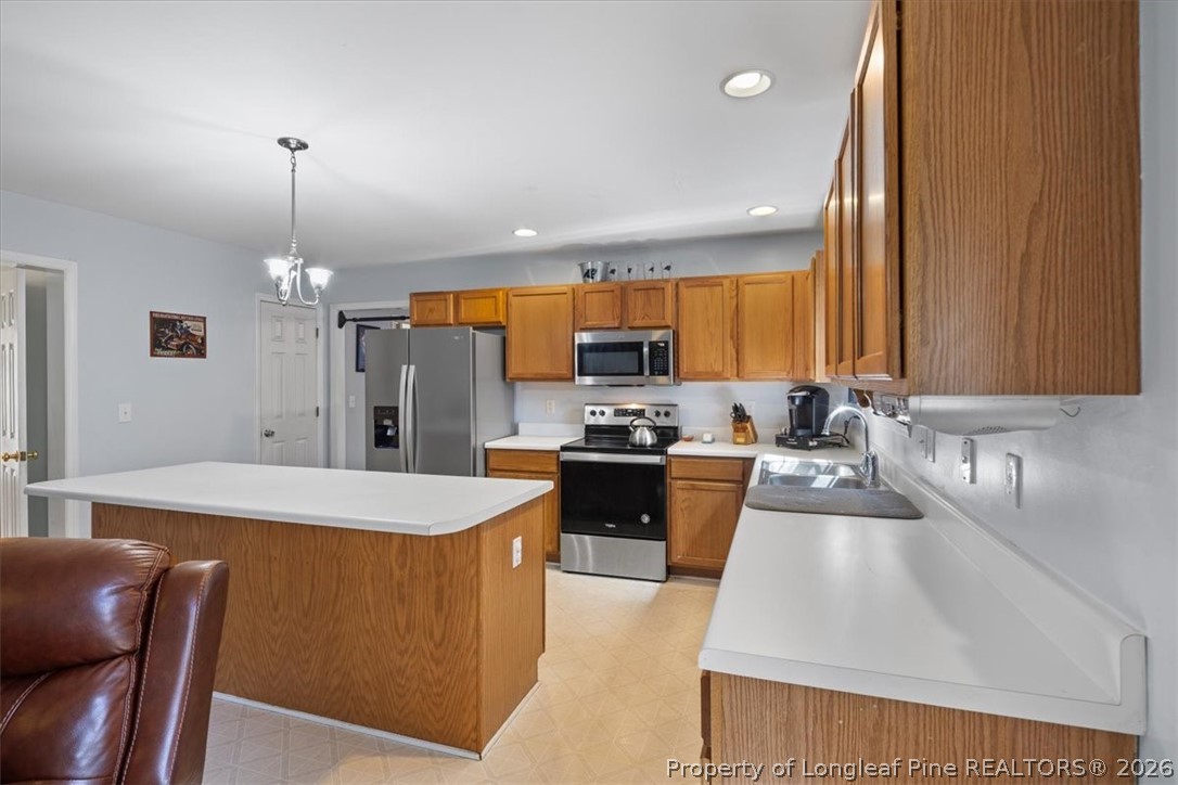 4716 Drewbridge Way Raleigh, NC 27604 - Photo 7 of 34