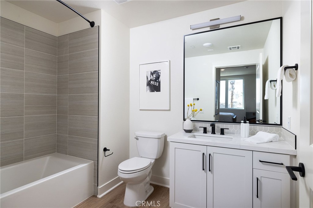 414 Main Street, Unit 430 Huntington Beach, CA 92648 - Photo 19 of 35