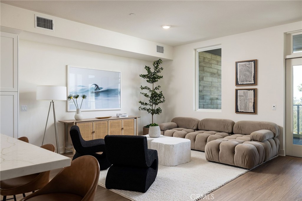 414 Main Street, Unit 430 Huntington Beach, CA 92648 - Photo 4 of 35