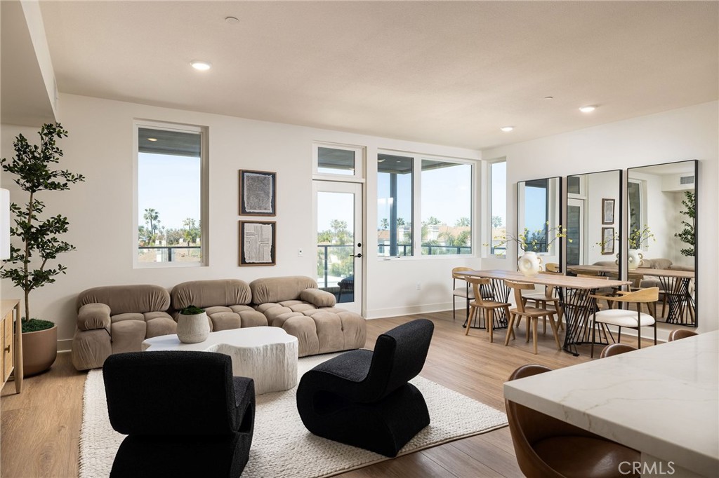 414 Main Street, Unit 430 Huntington Beach, CA 92648 - Photo 8 of 35