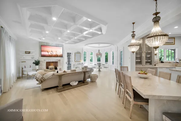 $3,100,000 | 8 Brooke Lane, South Barrington, IL 60010