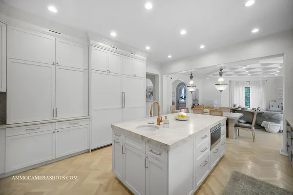 $3,100,000 | 8 Brooke Lane, South Barrington, IL 60010