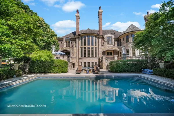 $3,100,000 | 8 Brooke Lane, South Barrington, IL 60010