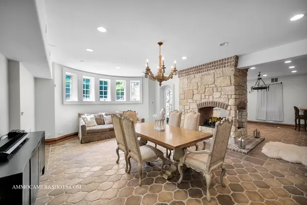 $3,100,000 | 8 Brooke Lane, South Barrington, IL 60010