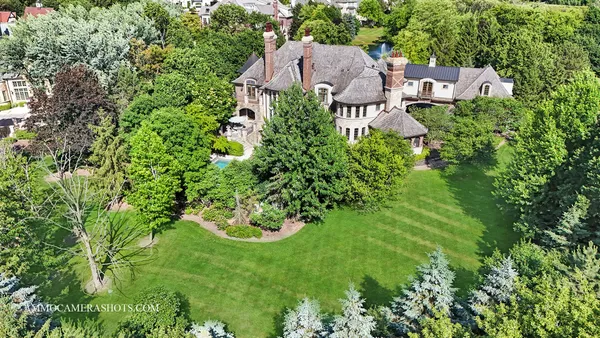 $3,100,000 | 8 Brooke Lane, South Barrington, IL 60010