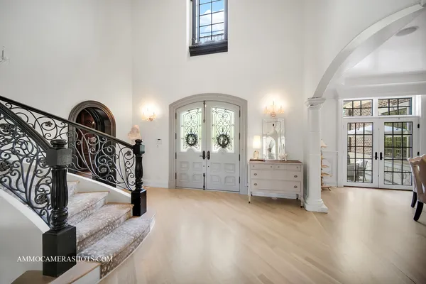 $3,100,000 | 8 Brooke Lane, South Barrington, IL 60010