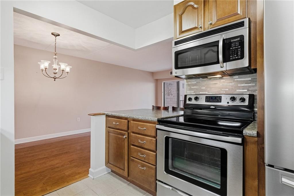 5600 Munhall Road, Unit 902 Pittsburgh, PA 15217 - Photo 15 of 43