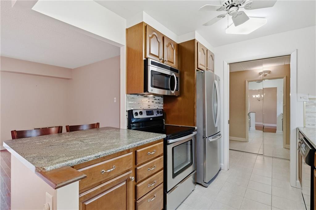 5600 Munhall Road, Unit 902 Pittsburgh, PA 15217 - Photo 17 of 43