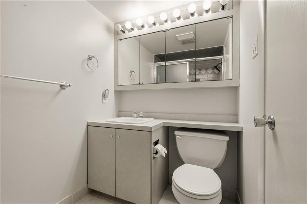 5600 Munhall Road, Unit 902 Pittsburgh, PA 15217 - Photo 32 of 43