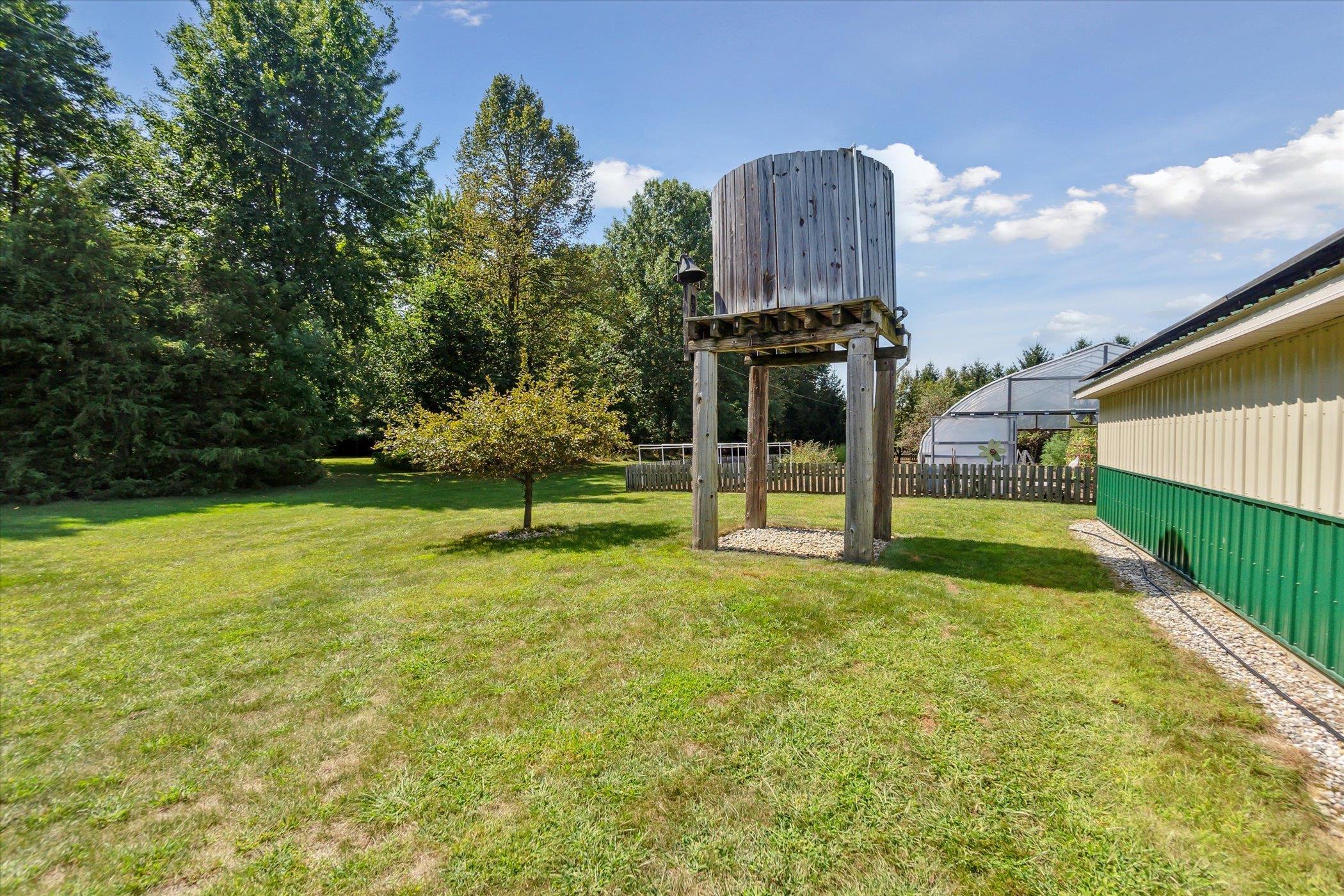 5703 Peet Road Chesaning, MI 48616 - Photo 59 of 73 50153586-d3bed5df-36f2-44e0-9fb2-cd6d71246735.JPG