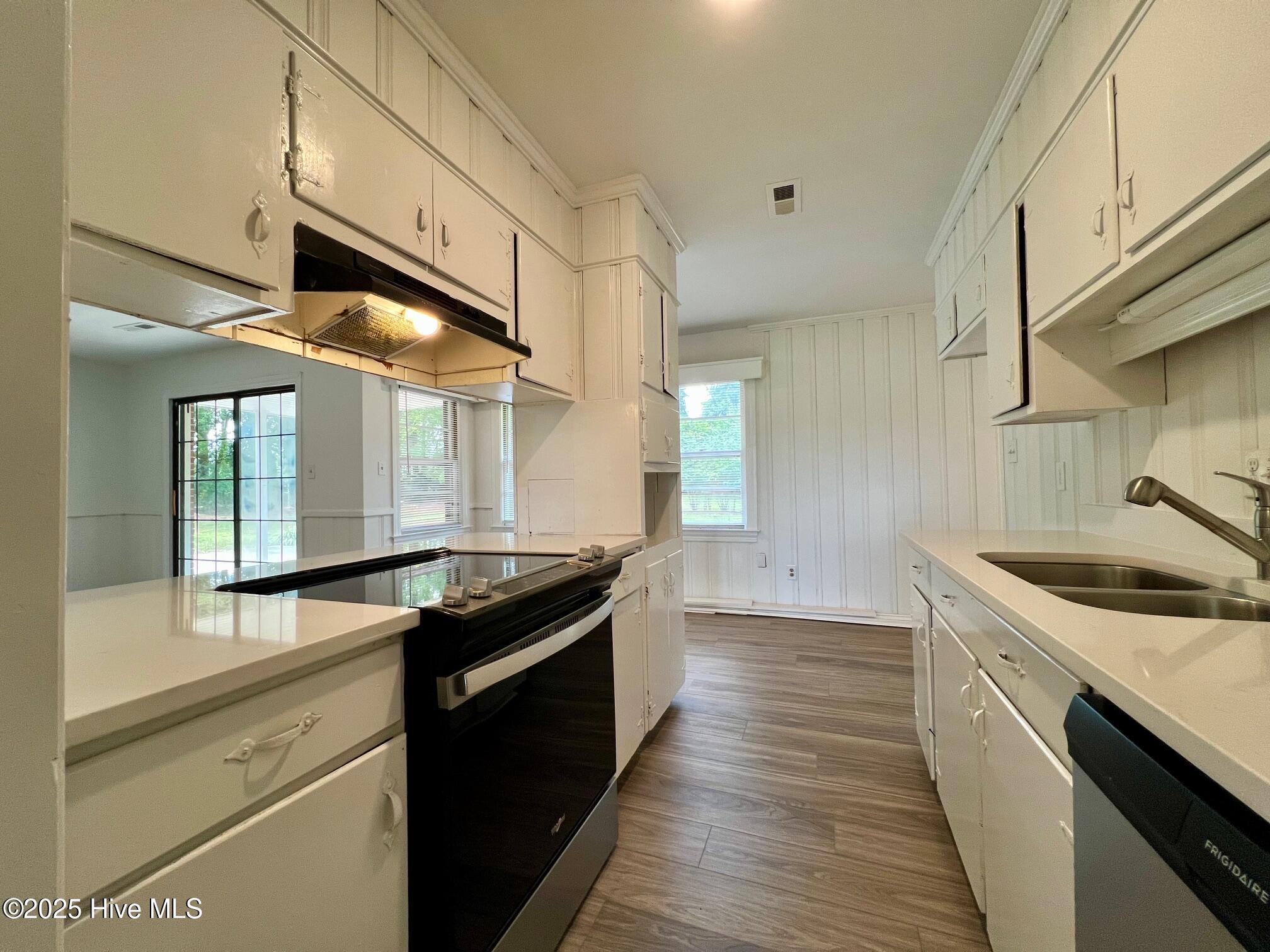 1570 Allen Road Greenville, NC 27834 - Photo 15 of 29 IMG_2378