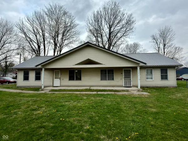 $320,000 | 600 North Grant Street, Edinburgh, IN 46124