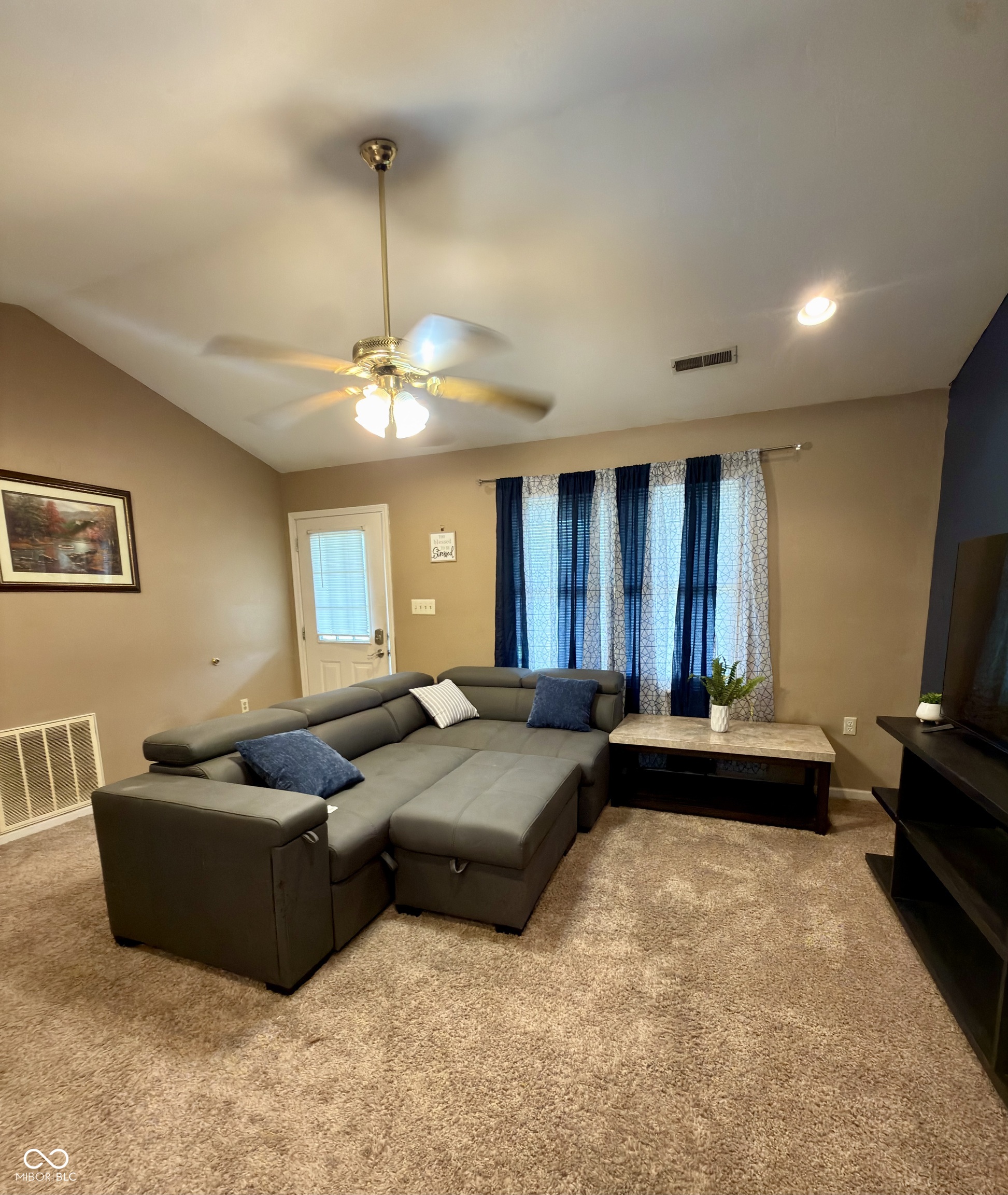 600 North Grant Street Edinburgh, IN 46124 - Photo 2 of 7