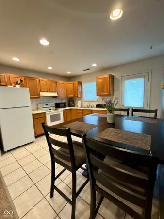$320,000 | 600 North Grant Street, Edinburgh, IN 46124
