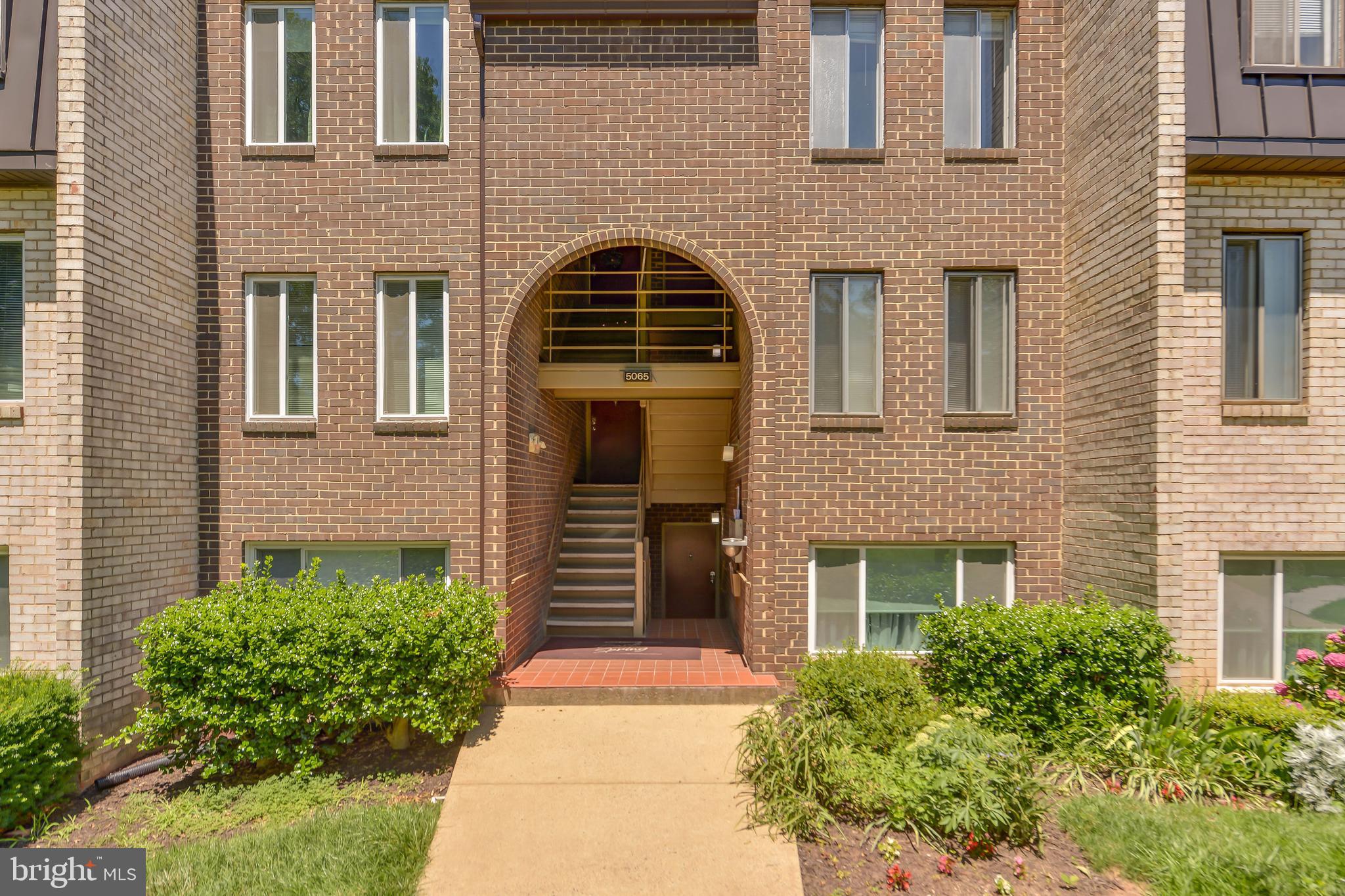 5065 7th Road South, Unit T1 Arlington, VA 22204 - Photo 32 of 38