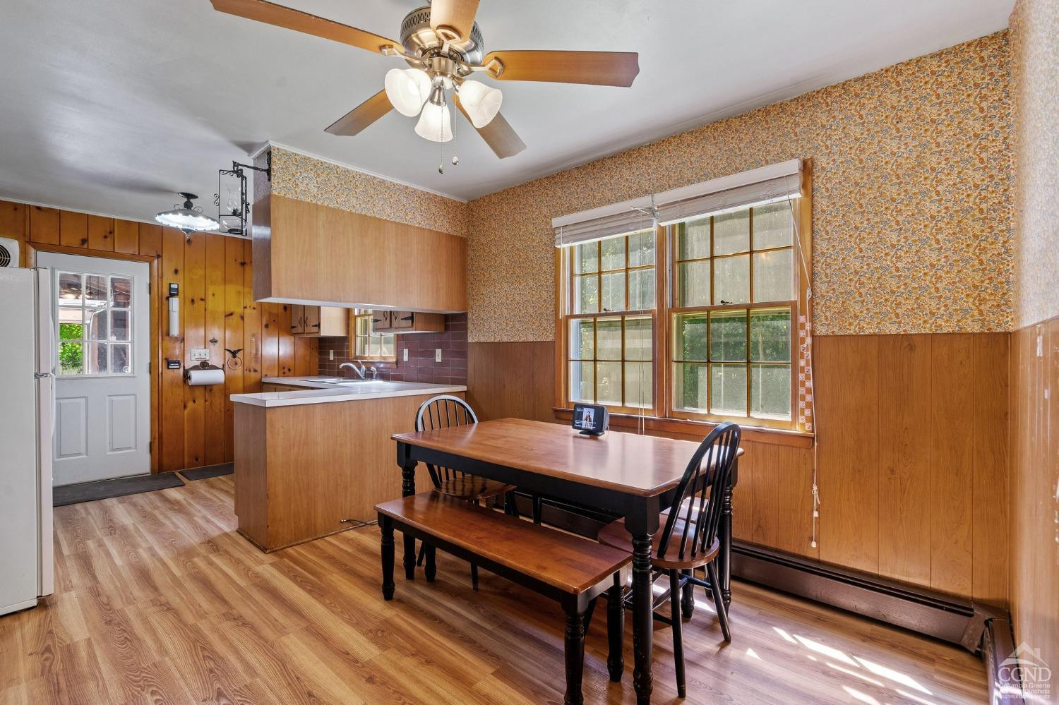 3 Eichybush Road Kinderhook, NY 12106 - Photo 9 of 26 Large eat-in kitchen