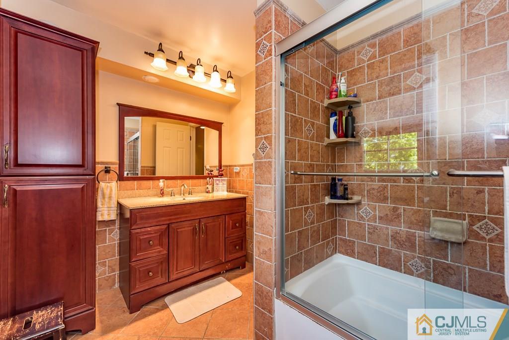 2 Academic Road East Brunswick, NJ 08816 - Photo 19 of 25 Gallery Image 19