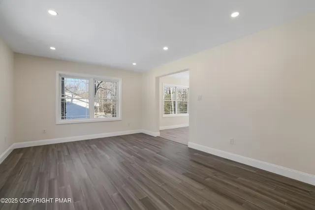 $485,000 | 14 Stonegate Court, Mount Pocono, PA 18344