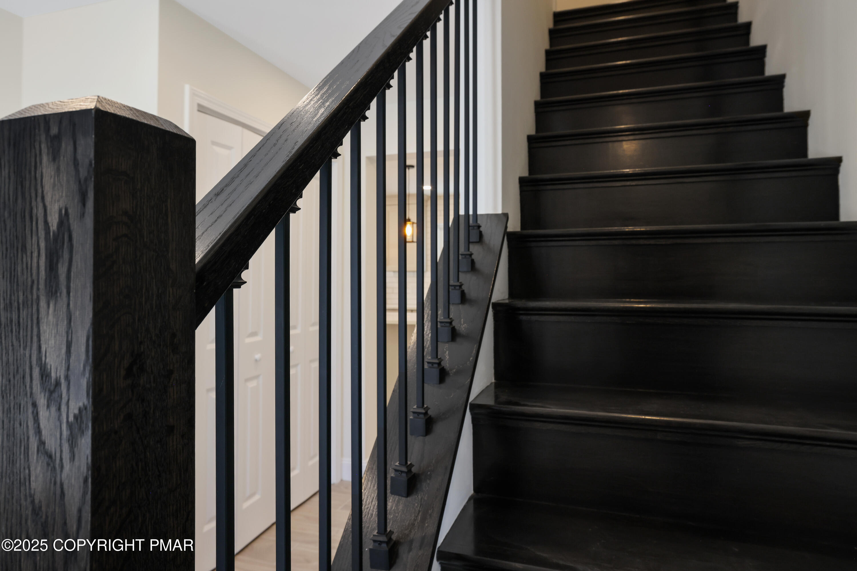 14 Stonegate Court Mount Pocono, PA 18344 - Photo 29 of 71 stairs