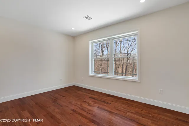 $485,000 | 14 Stonegate Court, Mount Pocono, PA 18344