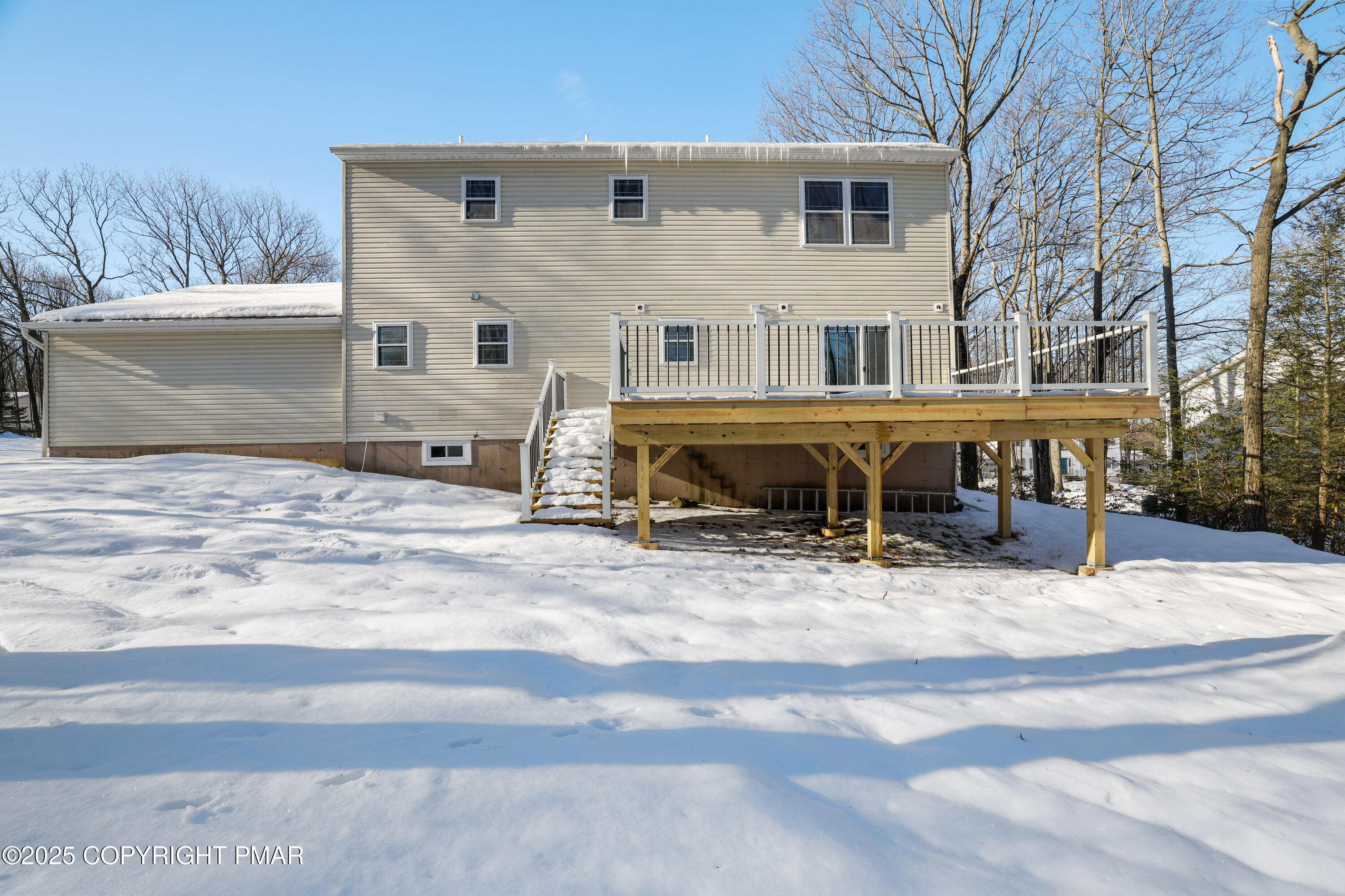 14 Stonegate Court Mount Pocono, PA 18344 - Photo 59 of 71 back