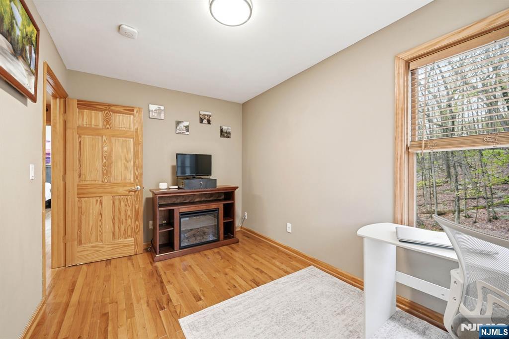 219 Snake Den Road Wanaque, NJ 07465 - Photo 28 of 50