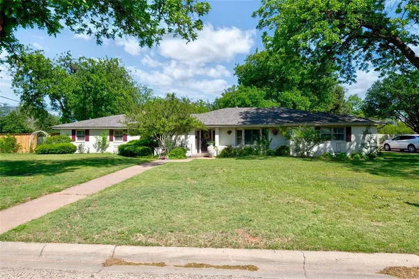 $505,500 | 1401 Woodland Trail, Abilene, TX 79605