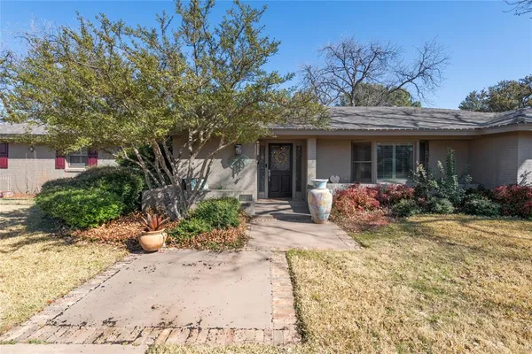 $515,000 | 1401 Woodland Trail, Abilene, TX 79605