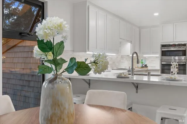 $1,099,000 | 960 Wild Oak Drive, Santa Rosa, CA 95409