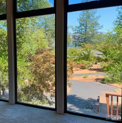 $1,099,000 | 960 Wild Oak Drive, Santa Rosa, CA 95409